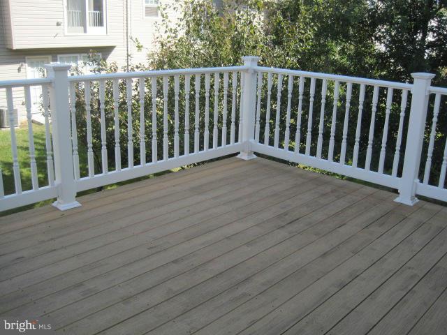 Building Photo - 7738 Valley Oak Dr