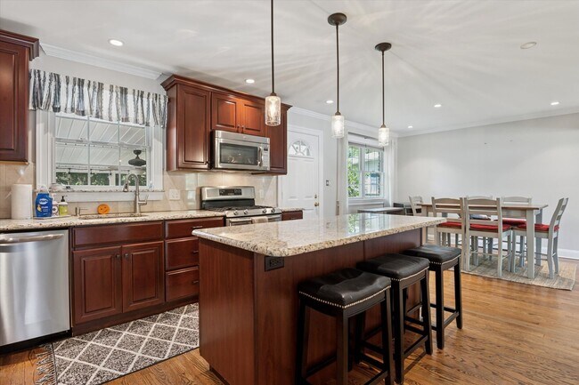 Building Photo - Beautiful Home in Chatham, North Wilmington