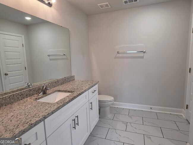 Building Photo - 541 Gov Treutlen Cir