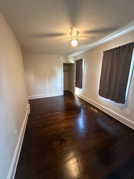 Building Photo - 116 Monroe Ave