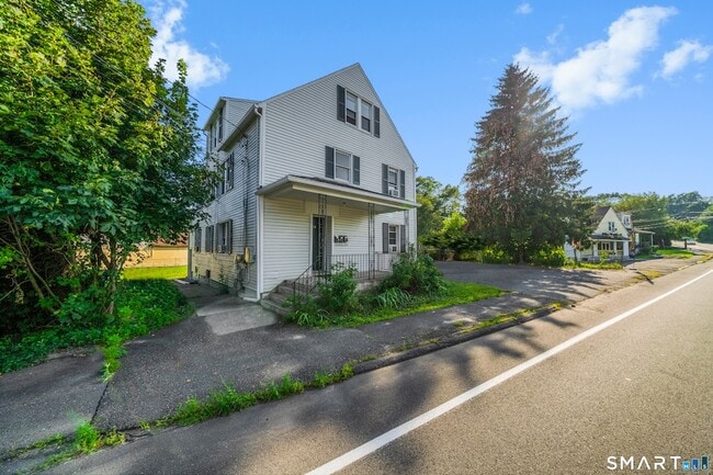 Building Photo - 383 Davis St