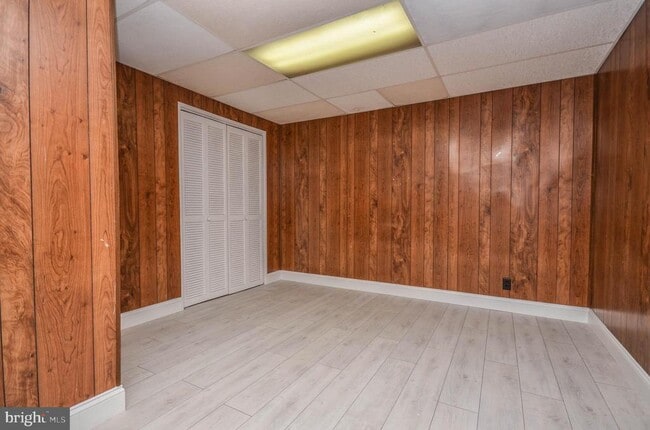 Building Photo - 8 Hines Ct