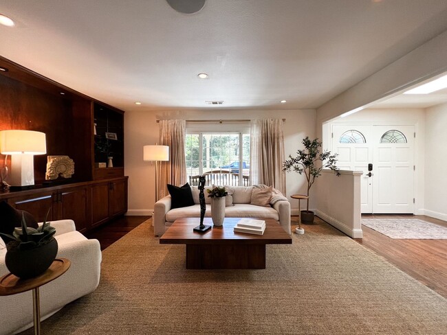 Building Photo - Wine Country Retreat with Guest Cottage & Vineyard Views