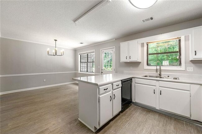 Building Photo - 3040 Sand Wedge Cir
