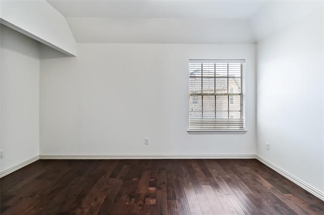 Building Photo - 11000 Southwyck Dr