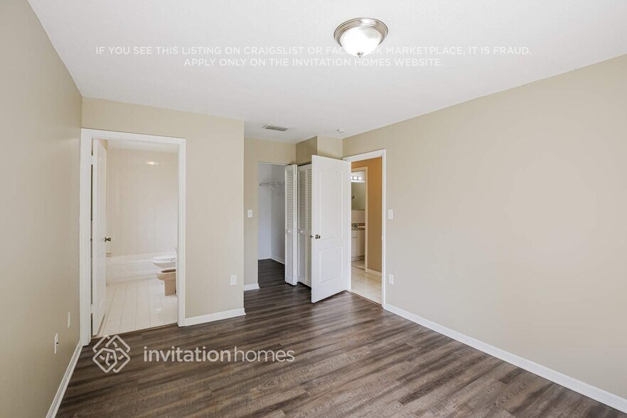 Building Photo - 17184 SW 143rd Pl