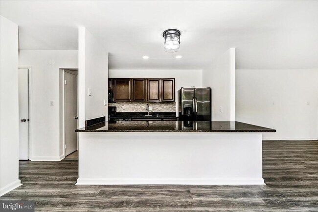 Building Photo - 12202 Braxfield Ct