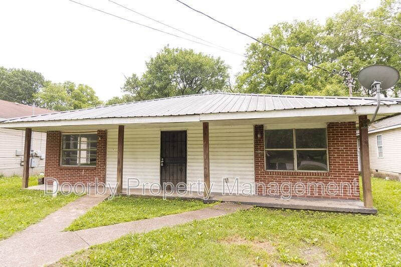 Primary Photo - 1740 Ocoee St
