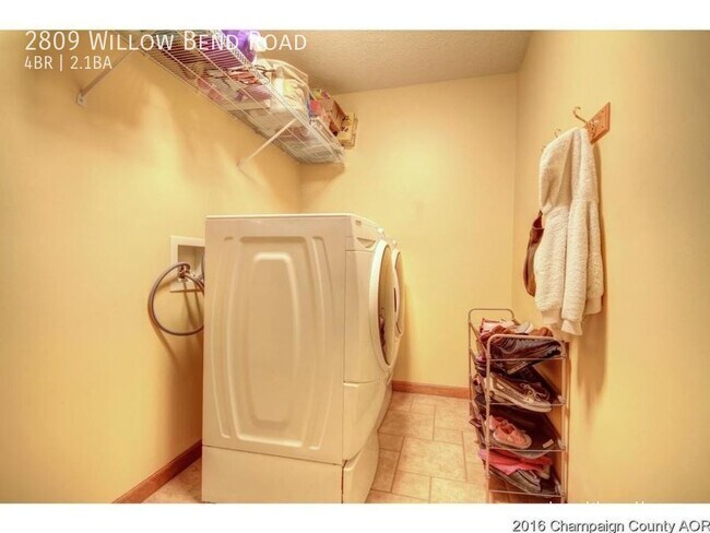 Building Photo - Beautiful Home in Cherry Hills