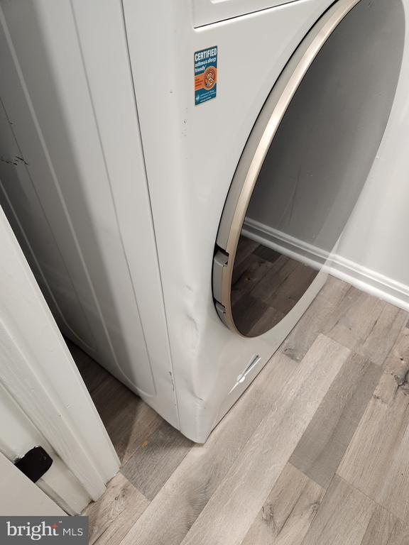 Building Photo - 5700 Olde Mill Ct