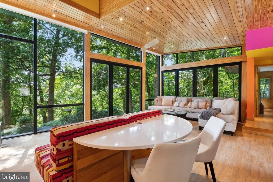 Building Photo - 11540 Springridge Rd