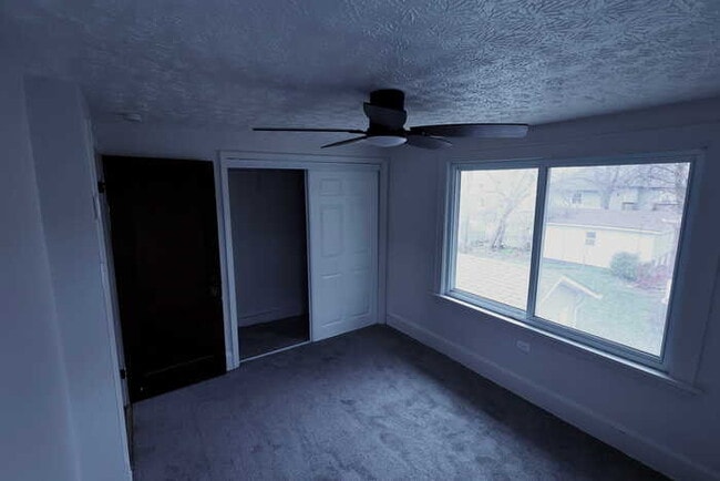 Building Photo - 165 Colony Crescent