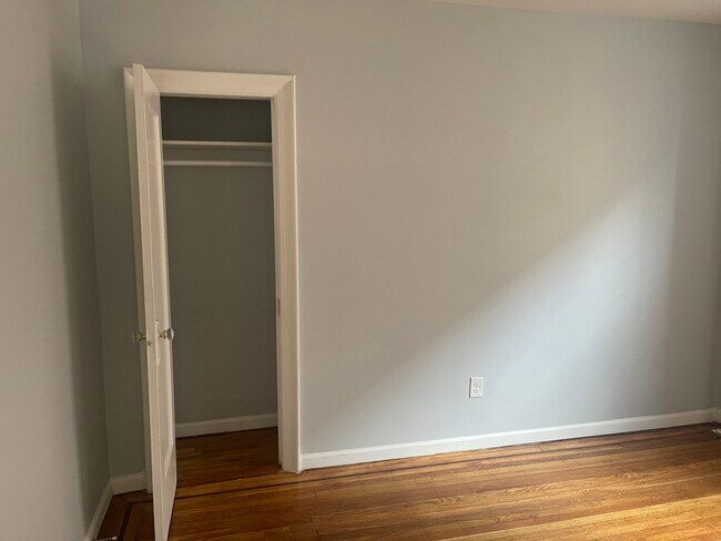 Building Photo - 2005 John F Kennedy Blvd