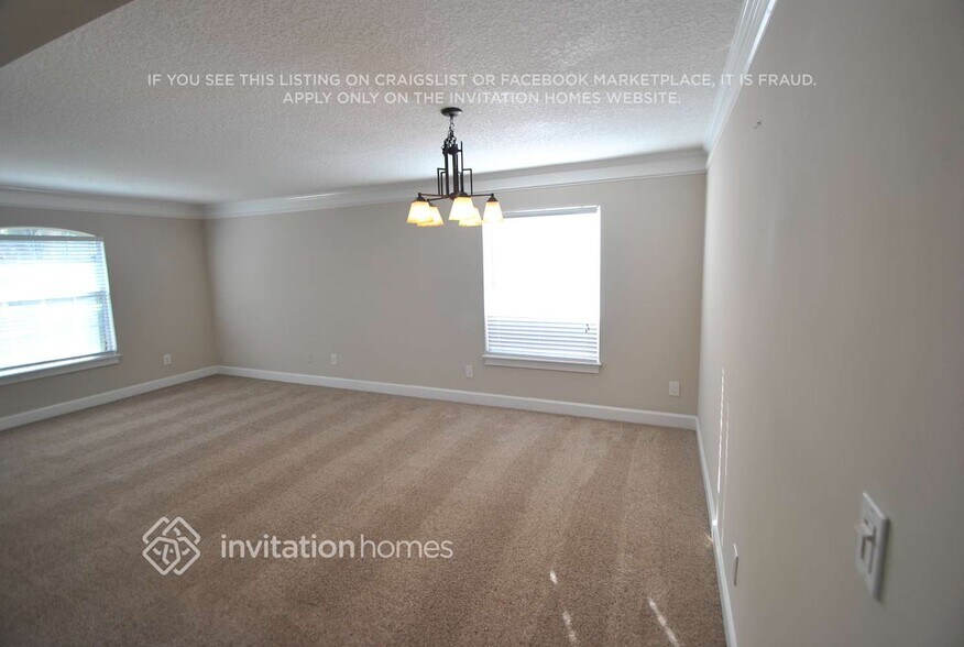 Building Photo - 1141 Hidden Cove Cir N