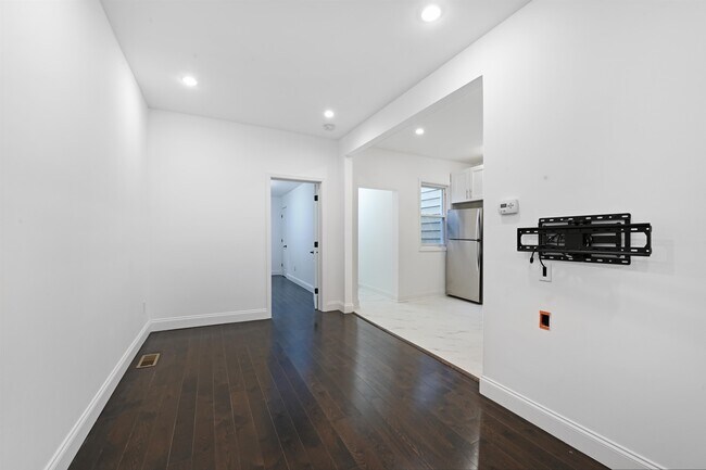 Building Photo - 3452 John F. Kennedy Blvd
