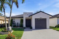 Building Photo - 3810 NW 23rd Pl