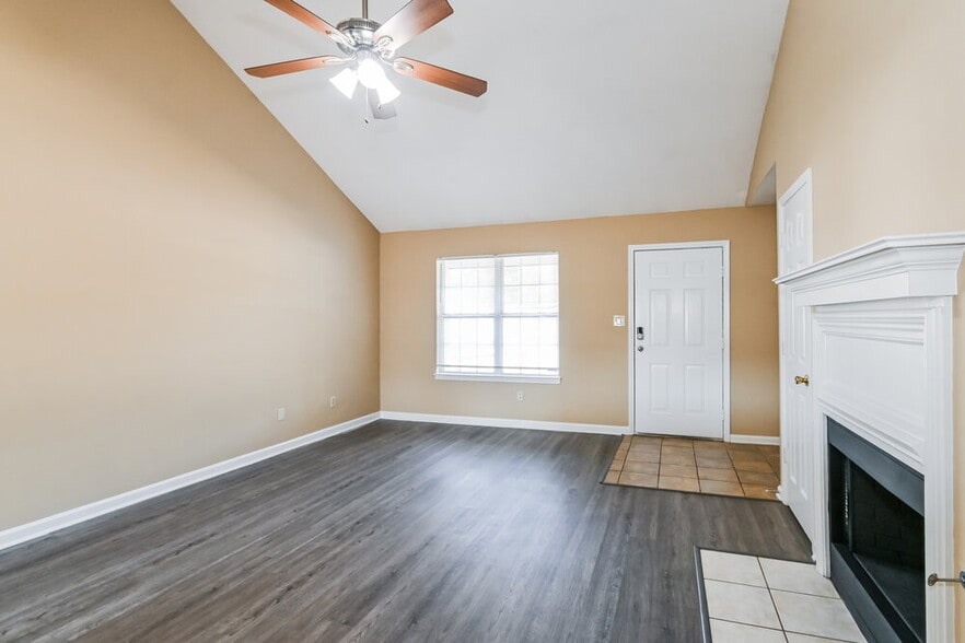 Building Photo - 2901 Connor Reed Dr