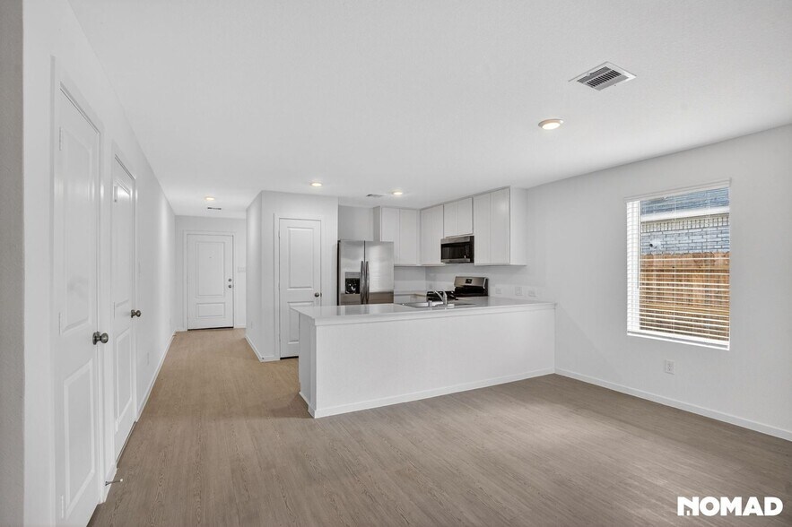 Building Photo - 1519 Rose Blush Ln