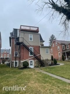 Building Photo - 2 br, 1 bath Triplex - 314 Washington Ave ...