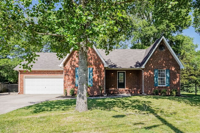 Building Photo - 102 Vera Jean Ct