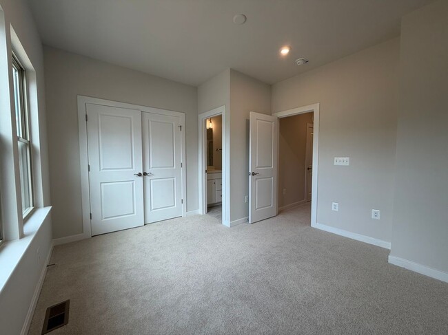 Building Photo - 13744 Cobble Lp