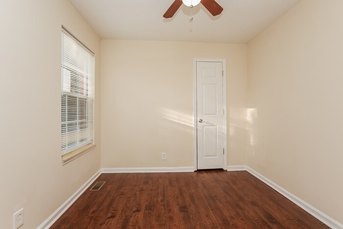 Building Photo - 63 Grassmire Dr