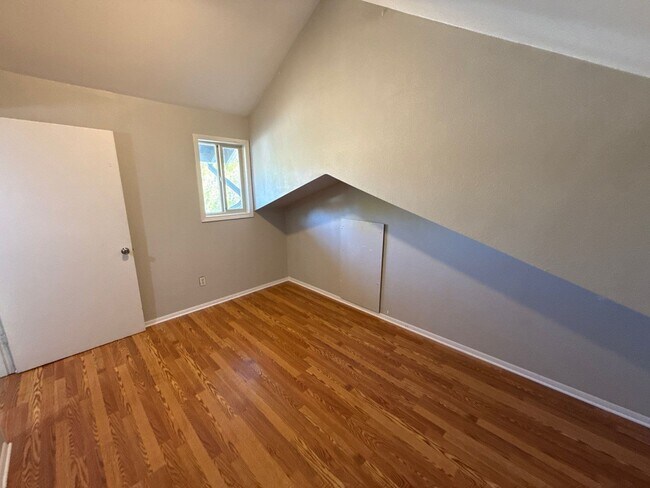 Building Photo - 4776 Buffalo Dr SE