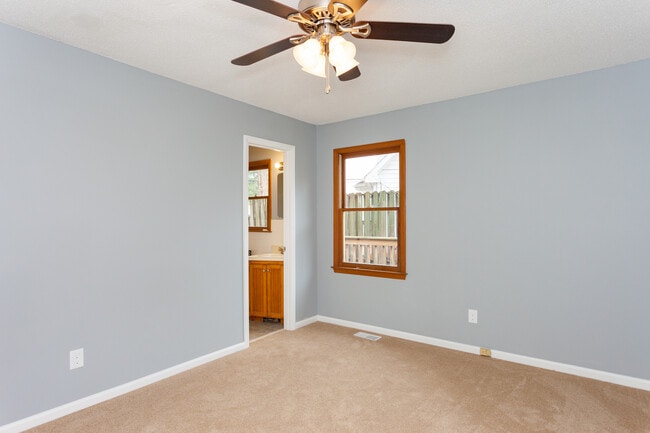 Building Photo - 3600 Ladywood Ct