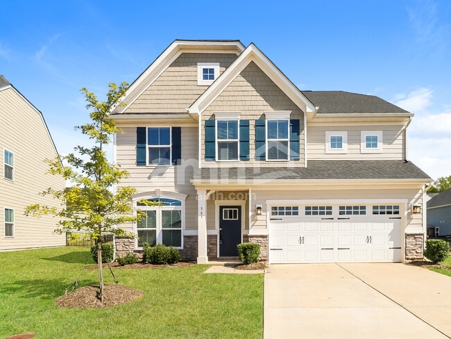 Building Photo - 561 Larragan Dr