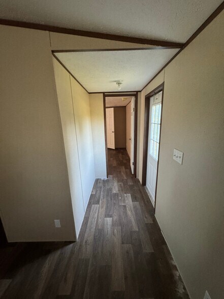 Building Photo - 495 Westover Dr