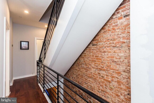 Building Photo - 3016 Baltz St