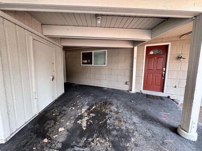 Building Photo - 2 Bedroom Furnished Condo in Incline w Carport (IM8)