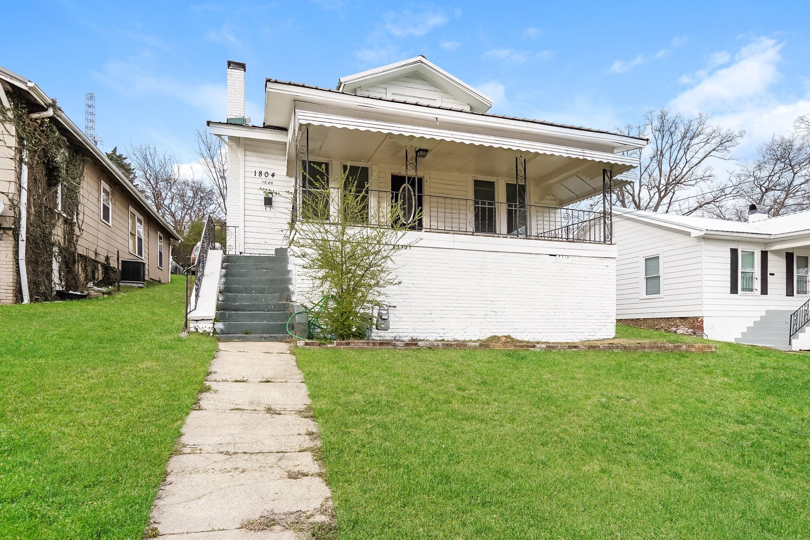 Building Photo - 1804 31st St SW