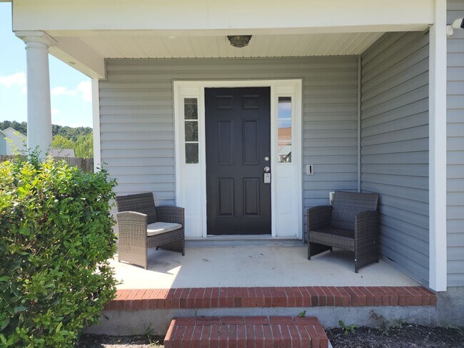 Building Photo - 205 Ashcroft Dr