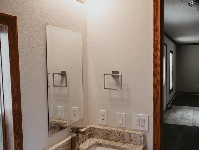 Building Photo - 3606 W Lupine Dr