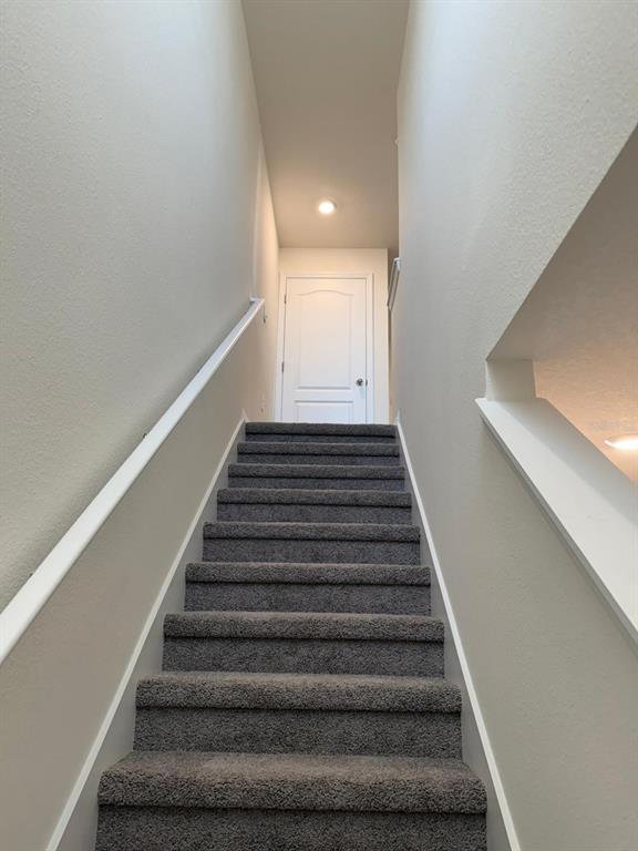 Building Photo - 2914 Hudson Hammock Wy