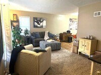 Building Photo - 532 Gilbert Ave