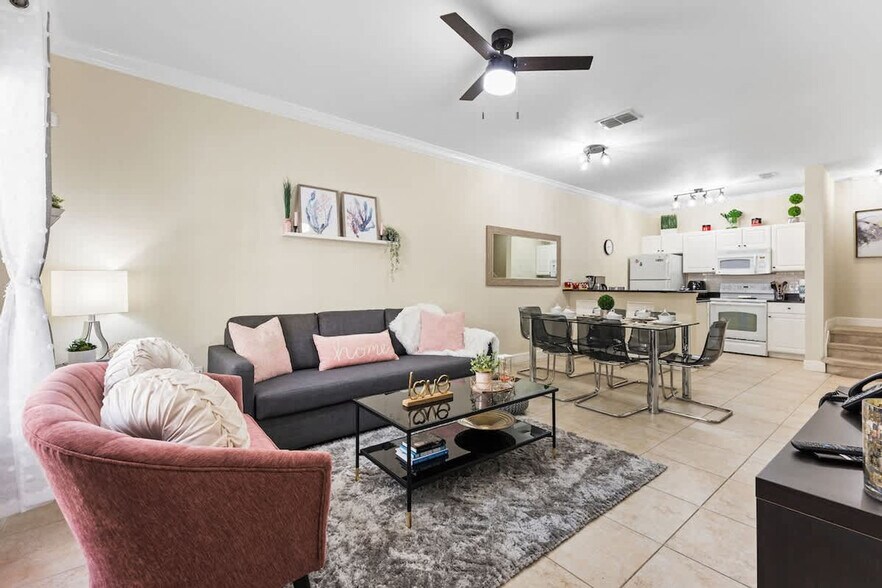 Primary Photo - 2960 Lucayan Harbour Cir