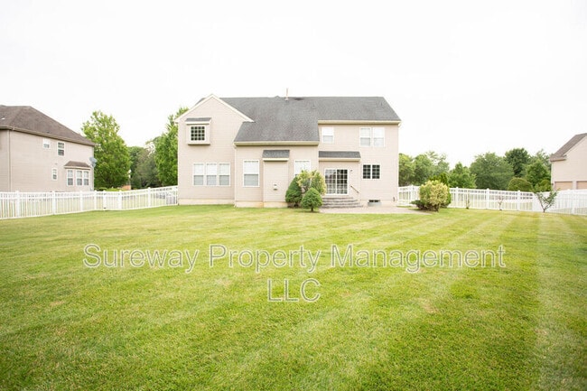Building Photo - 7 Amaryllis Ln