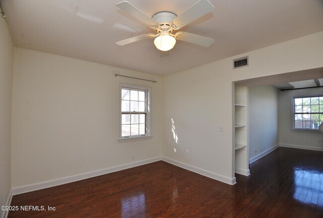 Building Photo - 1526 Palm Ave