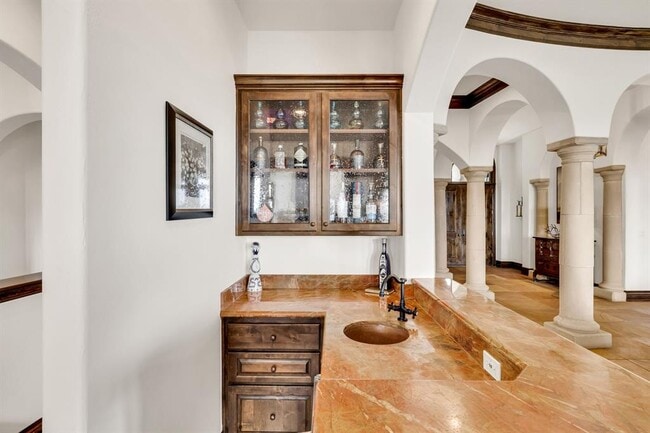 Building Photo - 1710 Mt Larson Rd