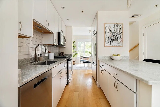 Building Photo - Designed for Modern Living