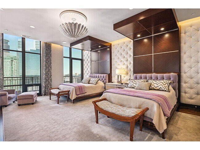 Building Photo - 201 S 11th St