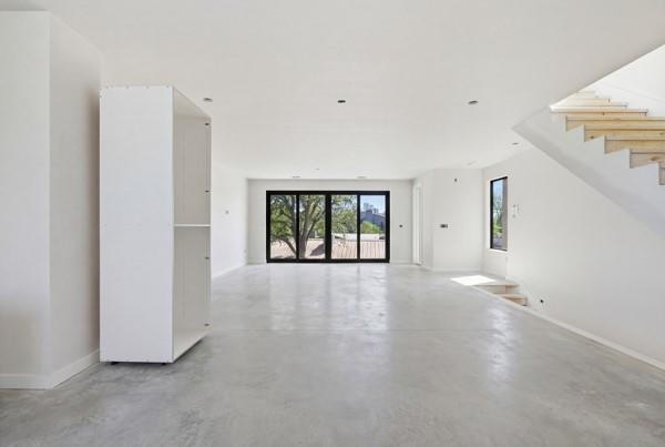 Building Photo - 1403 Barton Hills Dr