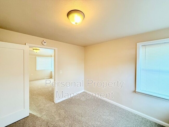 Building Photo - 1337 Z St