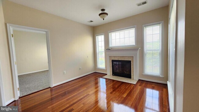 Building Photo - 6333 Eagle Ridge Ln