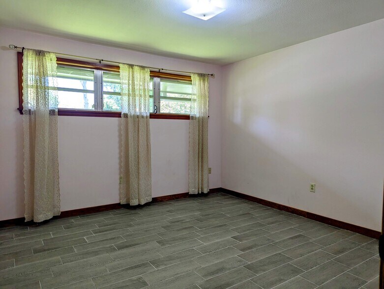 Building Photo - 917 Fremaux Ave