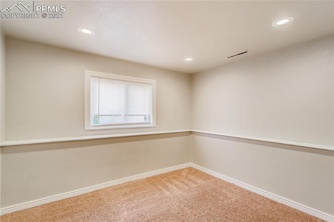 Building Photo - 3108 Moonbeam Cir S