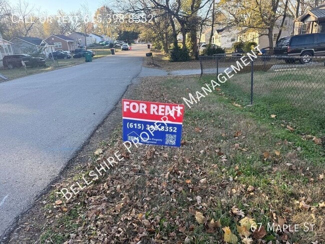 Building Photo - 67 Maple St