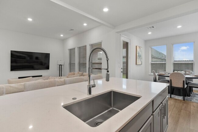 Building Photo - 3704 Field Coast Ln